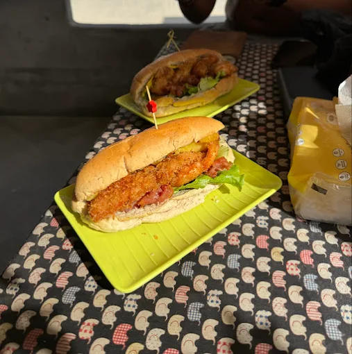 Best Restaurants Koh Tao: My 8 Favorite Food Spots in Koh Tao 2026