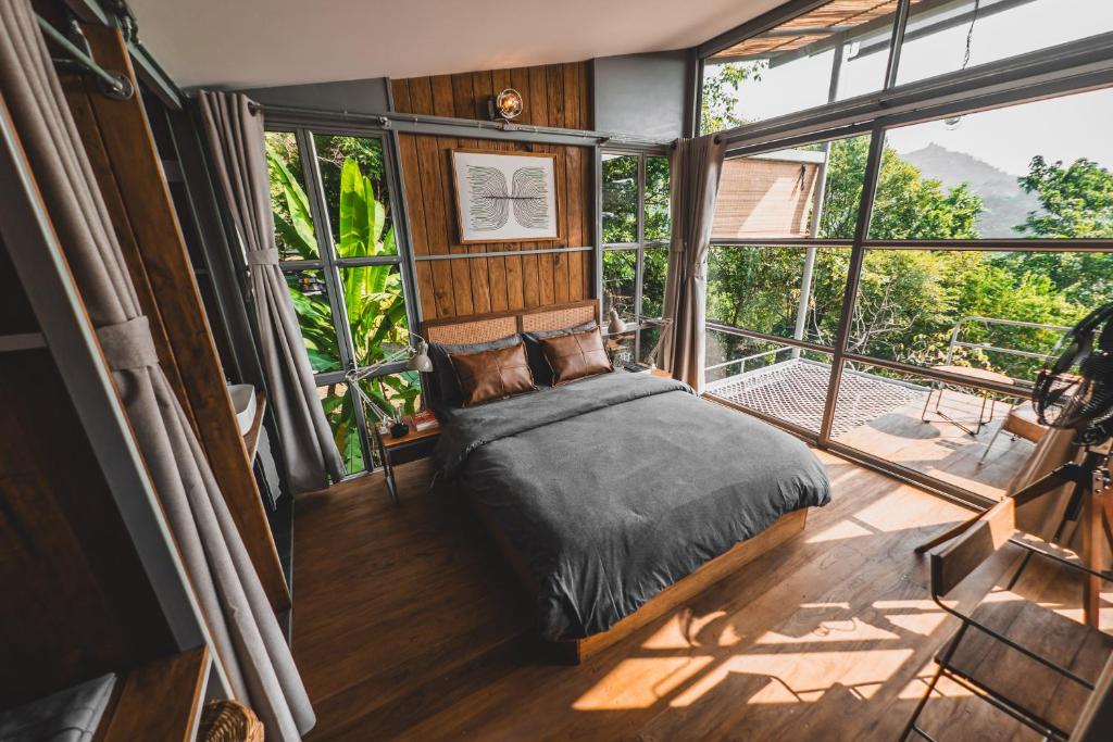 Where to Stay in Koh Tao Thailand: My Top Areas & Hotels 2026