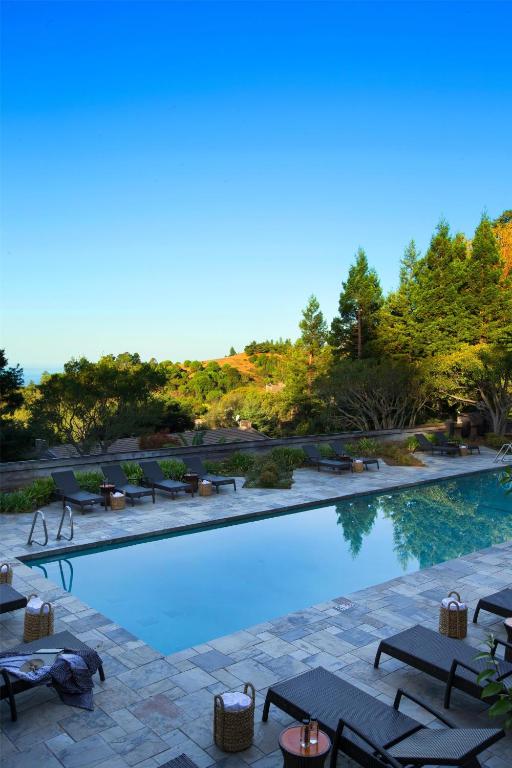 Where to Stay in Big Sur California: My 5 Top Lodges & Hotels in 2026