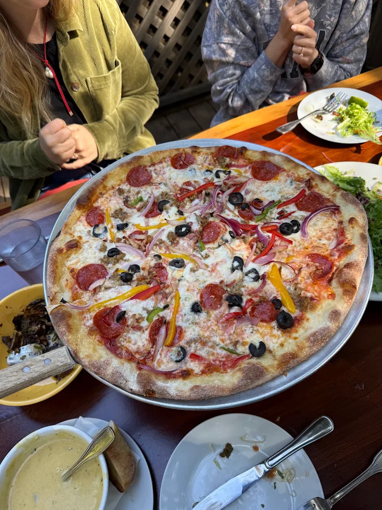 The 7 Best Cafes and Restaurants in Big Sur California: My Top Food Spots in 2026