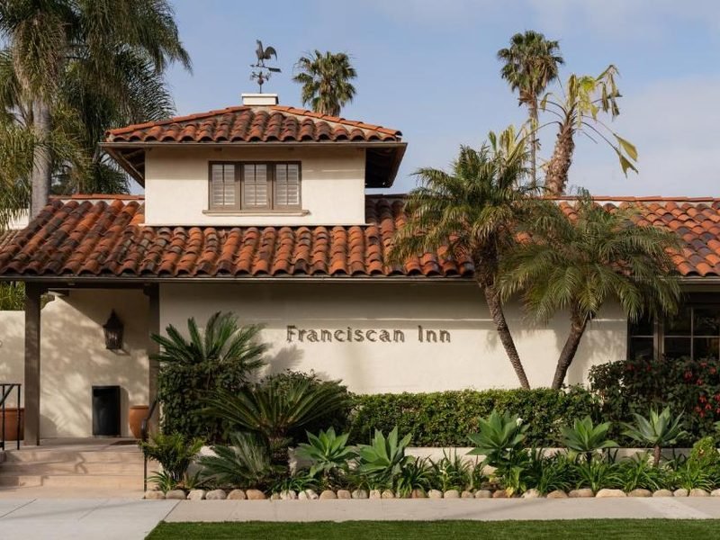 Where to Stay in Santa Barbara California: My Top 7 Hotels & Areas in 2026