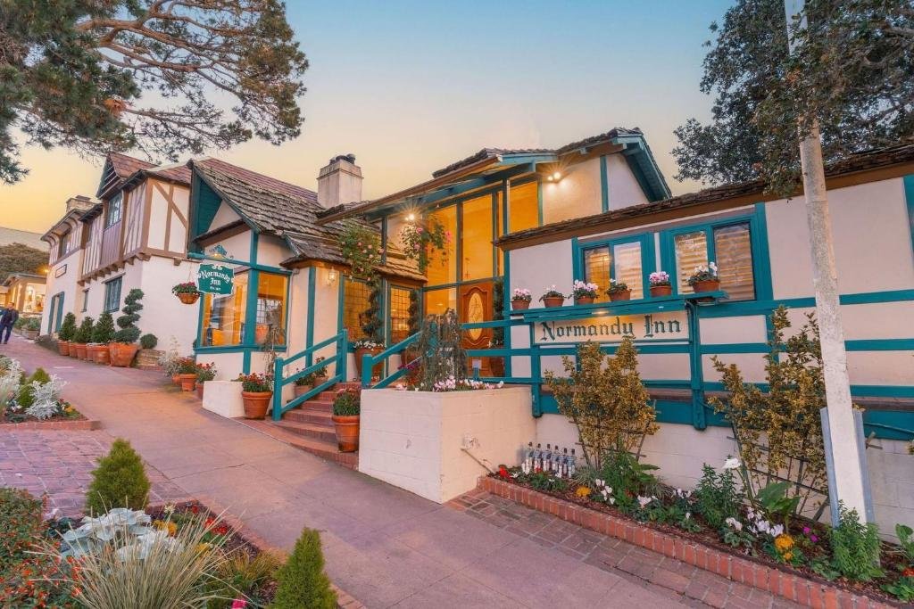 Where to Stay in Carmel-by-the-Sea: My Favorite Areas & Hotels in 2026
