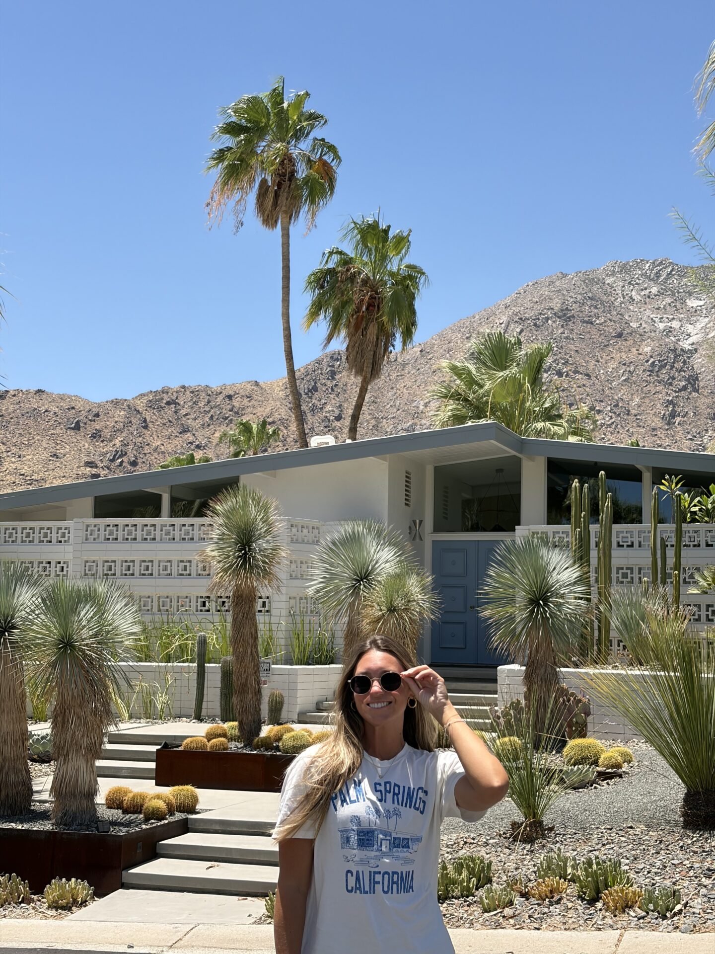 Where to See Cool Houses in Palm Springs California: My Favorite Spots for Mid-Century Homes 2026
